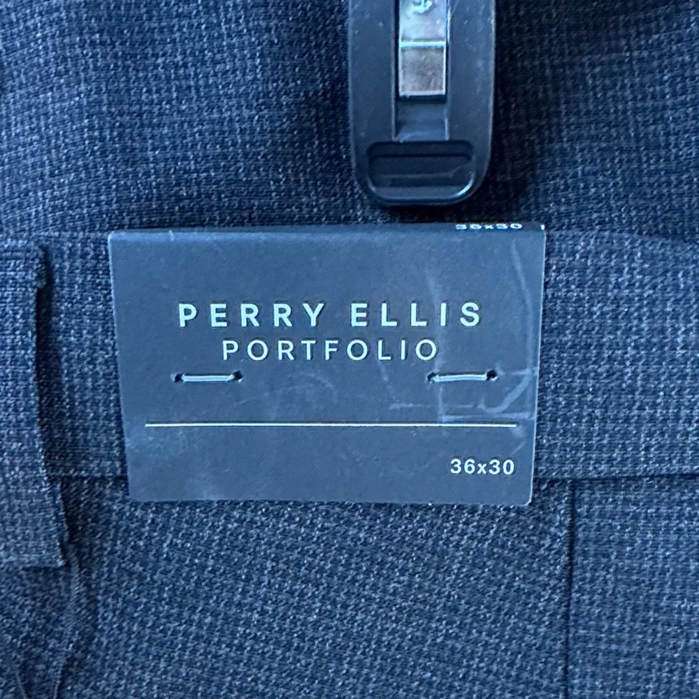 New Perry Ellis Portfolio Slim Fit Flat Front Gray Houndstooth DressySlacks